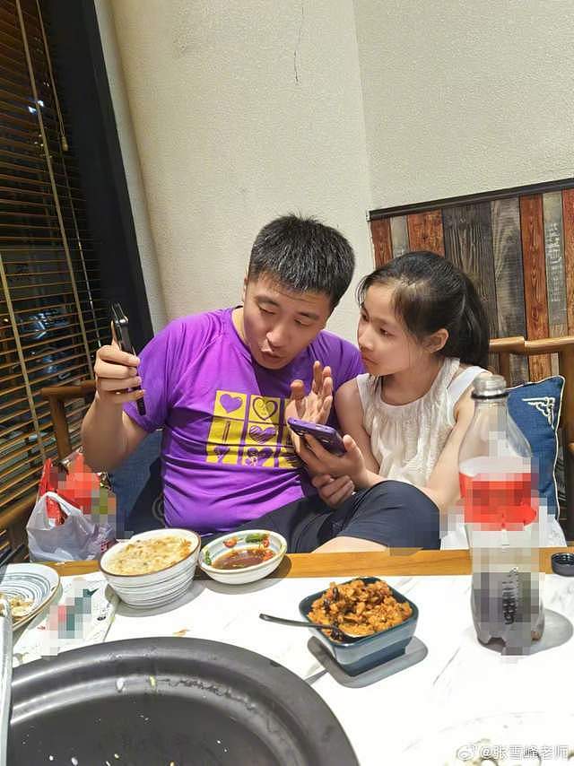 张雪峰女儿首回应爸爸去世 ！言语中满是悲痛，亿万财富也挽不回（组图） - 5