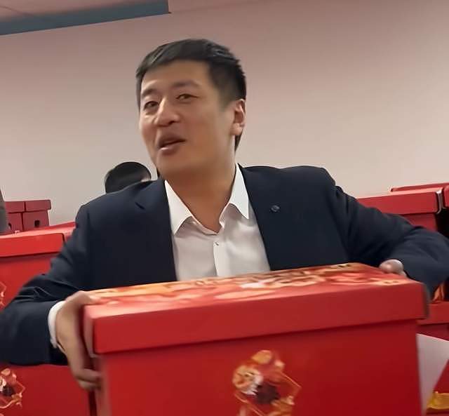 张雪峰女儿首回应爸爸去世 ！言语中满是悲痛，亿万财富也挽不回（组图） - 7