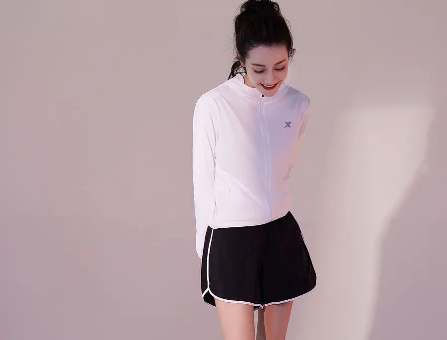 【美女】女神日推：迪丽热巴（组图） - 7