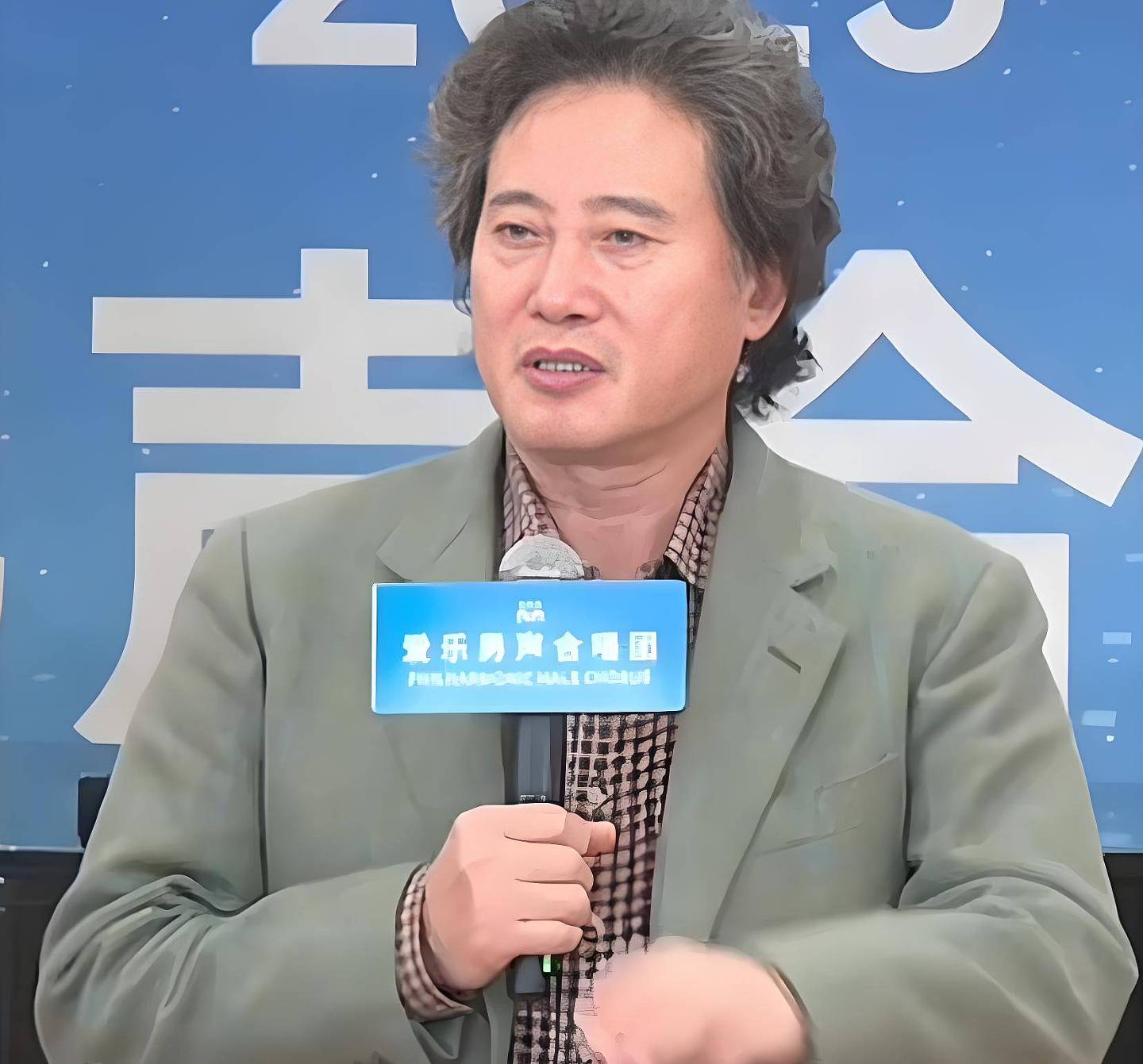 李双江过87岁生日!妻子、儿子都没在身边,离婚的传言又起(组图) - 4