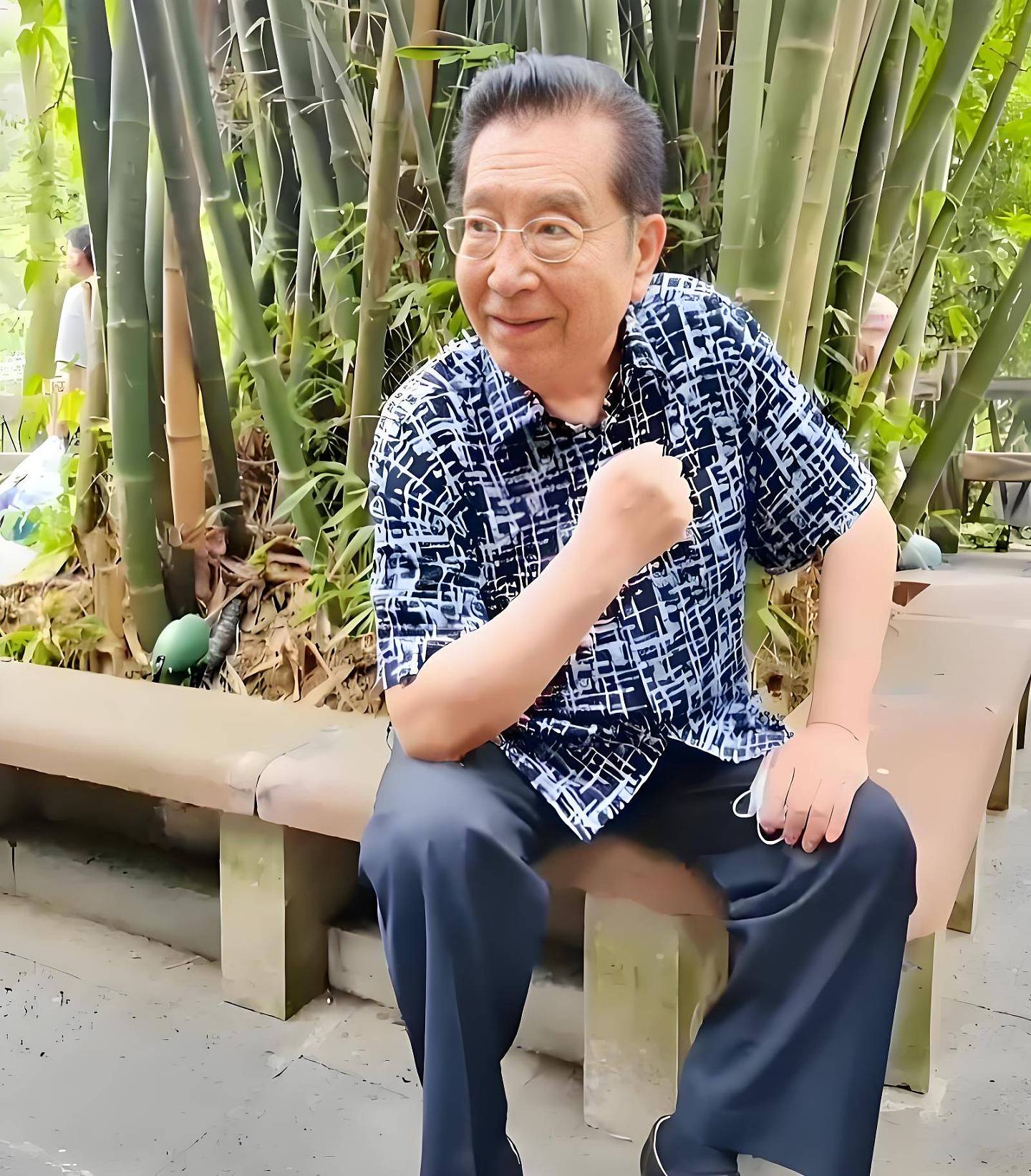 李双江过87岁生日!妻子、儿子都没在身边,离婚的传言又起(组图) - 7