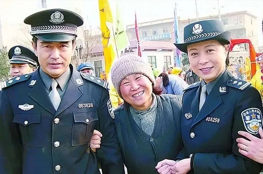 【情感】58岁北漂出道，70岁成“百亿票房奶奶”，如今比儿子还红（组图） - 14