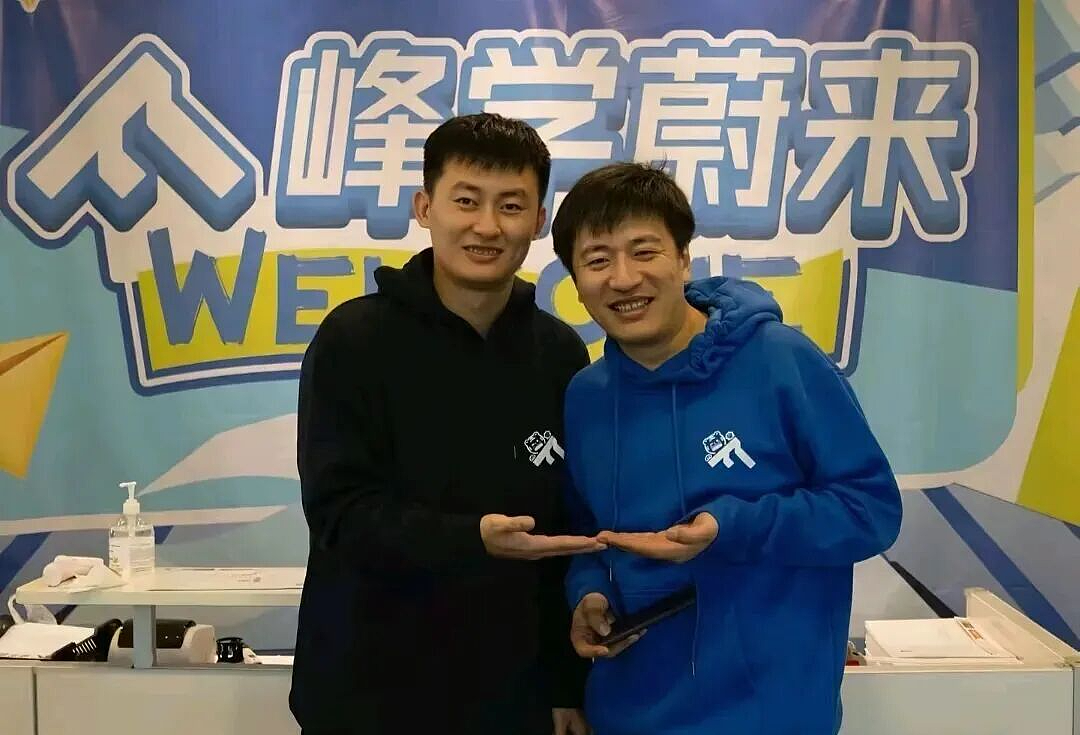 张雪峰“接班人”浮出水面！公司交接内幕：他凭一个“托孤”承诺，让所有资本闭嘴（组图） - 2