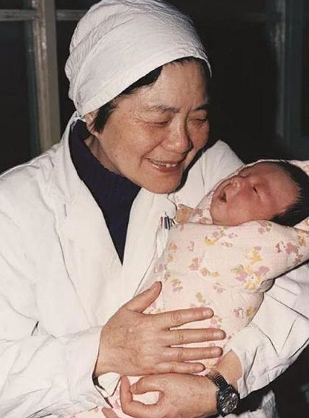 【涨知识】试管婴儿活不过40？中国首例试管婴儿郑萌珠：未满40岁，已生孩子（组图） - 3