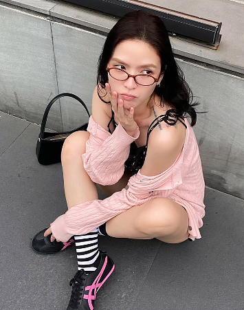 泰国拥华血统女名模家中发病！救护员被指乘机性侵拍裸照（组图） - 4