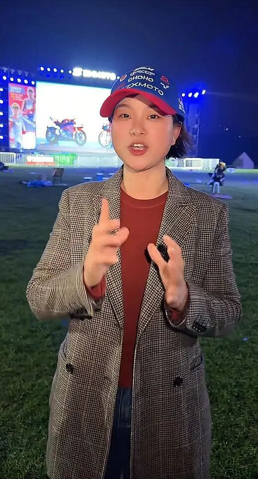 张雪一战封神背后,妻子从最穷时跟他白手起家,25年一个敢闯一个敢陪!(组图) - 20