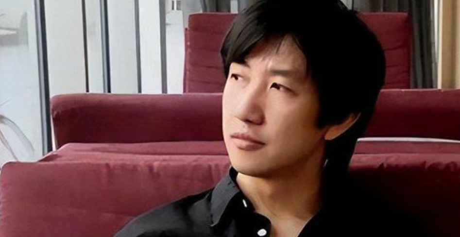 梅婷养他6年,李小冉为他流产2次!转头娶了小15岁娇妻,他凭什么?(组图) - 1