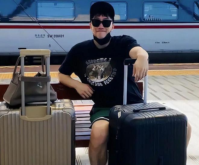 42岁刘翔近况曝光！与葛天离婚后娶吴莎，长期在国外旅游很惬意（组图） - 6