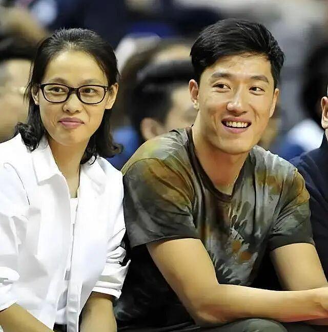 42岁刘翔近况曝光！与葛天离婚后娶吴莎，长期在国外旅游很惬意（组图） - 4