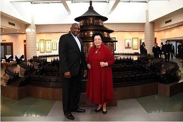 【情感】陈丽华去世！白手起家成首富，和最帅“唐僧”结婚36年相敬如宾（组图） - 9