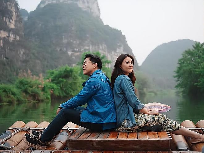 郭晶晶一家5口游广西，12岁霍中曦牵着妈妈的手，爸爸像保镖（组图） - 17