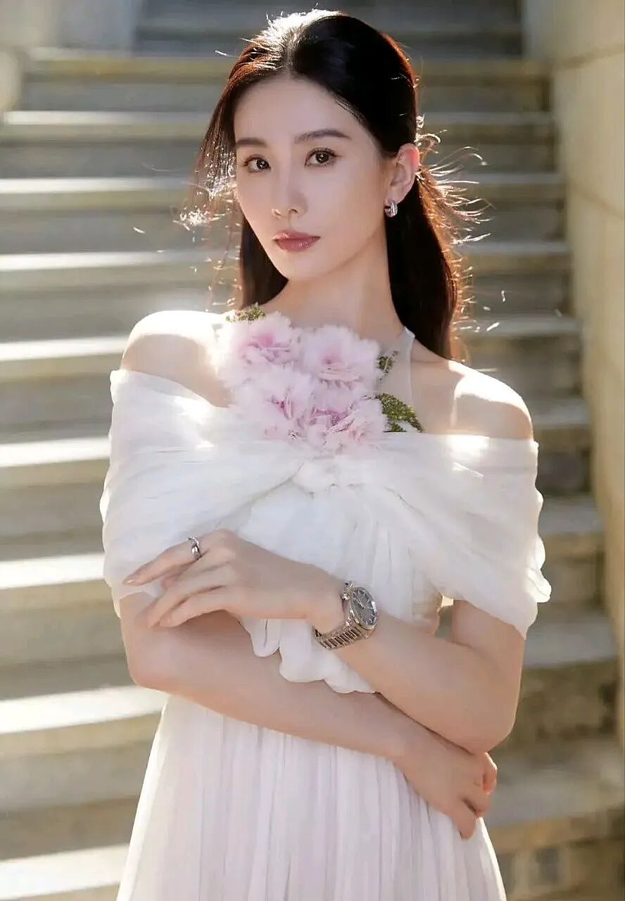 【美女】终于知道为什么吴奇隆非她不娶，确实美若天仙啊（组图） - 9