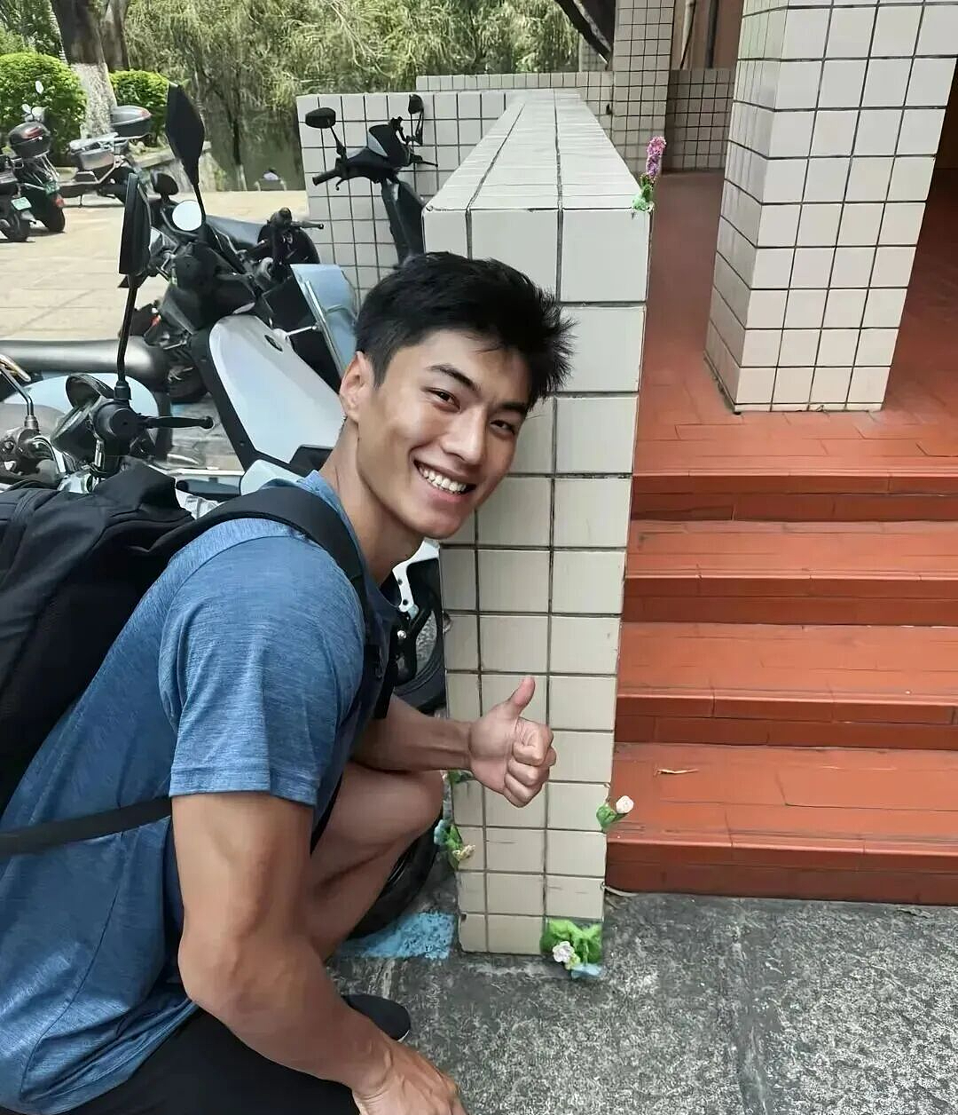 【帅哥】05后华侨大学男大体育生爆红出圈！实力炸裂，荷尔蒙直接拉满（组图） - 3