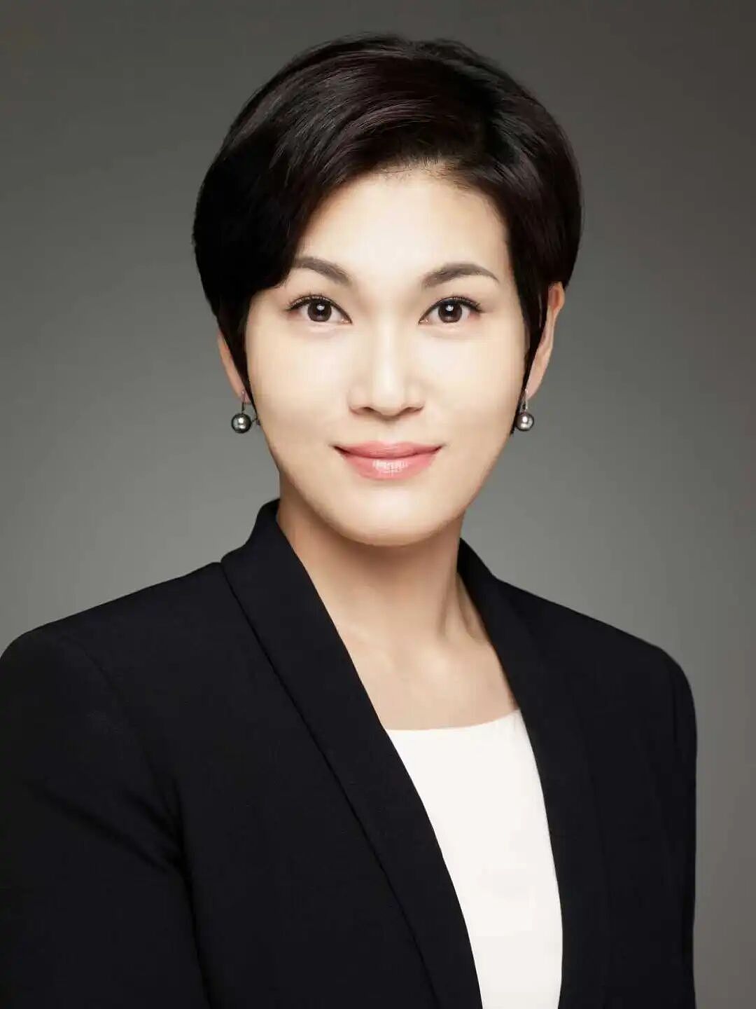 韩国史上最高遗产税,把财阀家的狂拽公主逼得卖房卖股票凑钱(组图) - 7