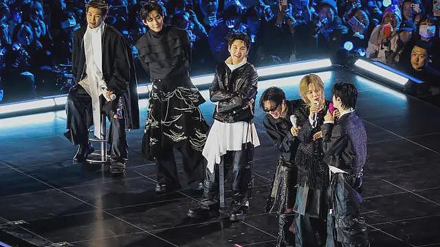 韩团BTS让数百万人认识K-pop，但如今却夹在韩国与世界之间（组图） - 1
