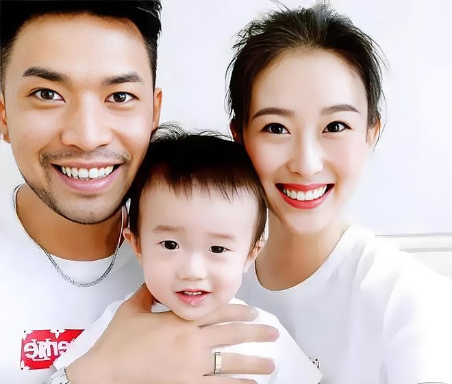 38岁车模兽兽近况曝光!嫁富商生下两子,如今婚姻幸福成人生赢家(组图) - 4