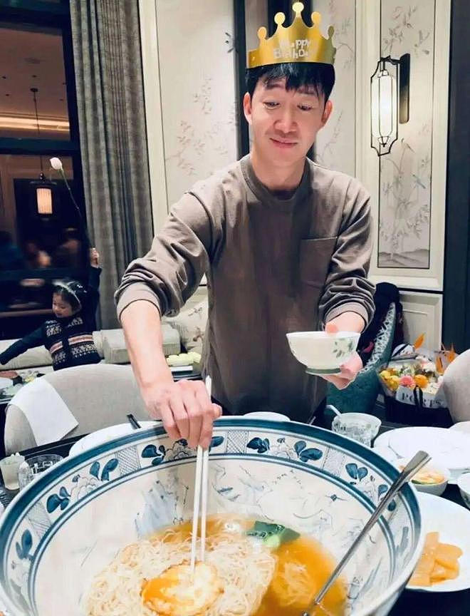 48岁王阳近况曝光！与蒋欣分手后娶高斯，如今婚姻幸福成人生赢家（组图） - 7