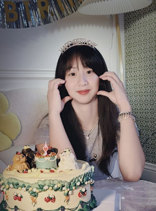 田亮女儿迎18岁生日，成年后森碟颜值愈发惊艳，不进娱乐圈太可惜（组图） - 8