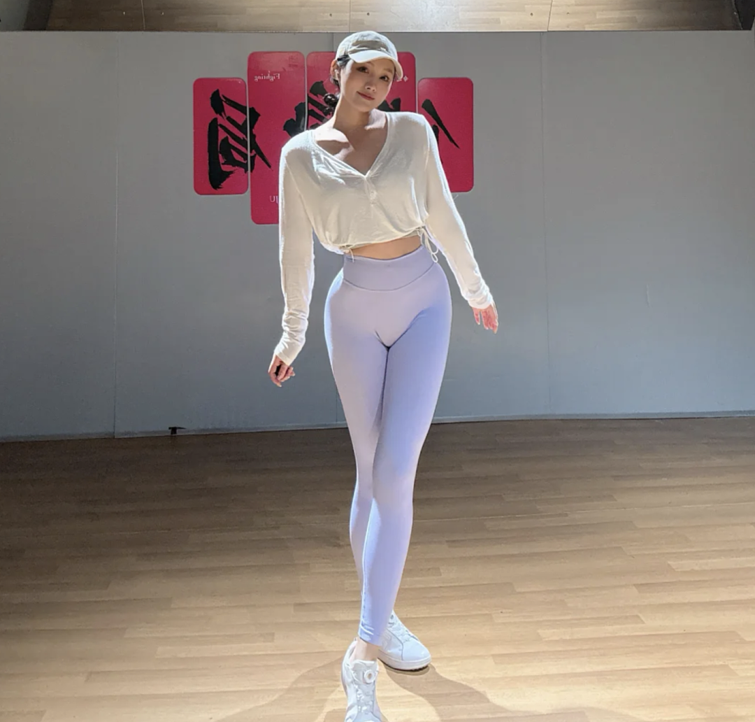 【美女】女人不是水稻：你越勤奋，越一无所获（组图） - 1