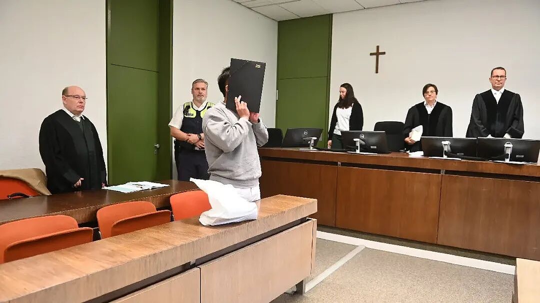 终于判了!中国留学生长期对女友下药,警方突袭时查获大量视频!其被判11年3个月(组图) - 1