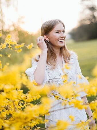 比利时最美公主18岁了！美照连发“神还原”10年经典（组图） - 3