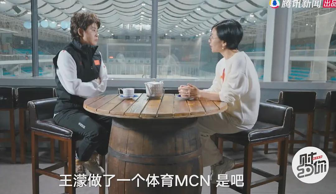 【情感】《乘风2026》王蒙又双叒圈粉了！嘴硬心软怼遍全场，她凭什么如此嚣张（组图） - 28