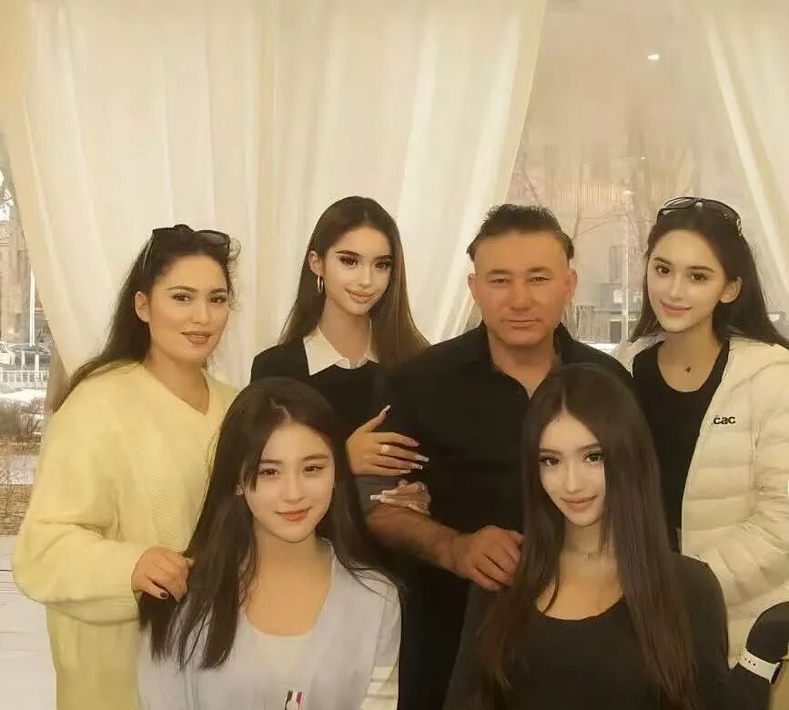 【爆笑】“关于我身上挂着内衣骑行1.5公里这件事…?”哈哈哈人怎么能尴尬成这样!(组图) - 49