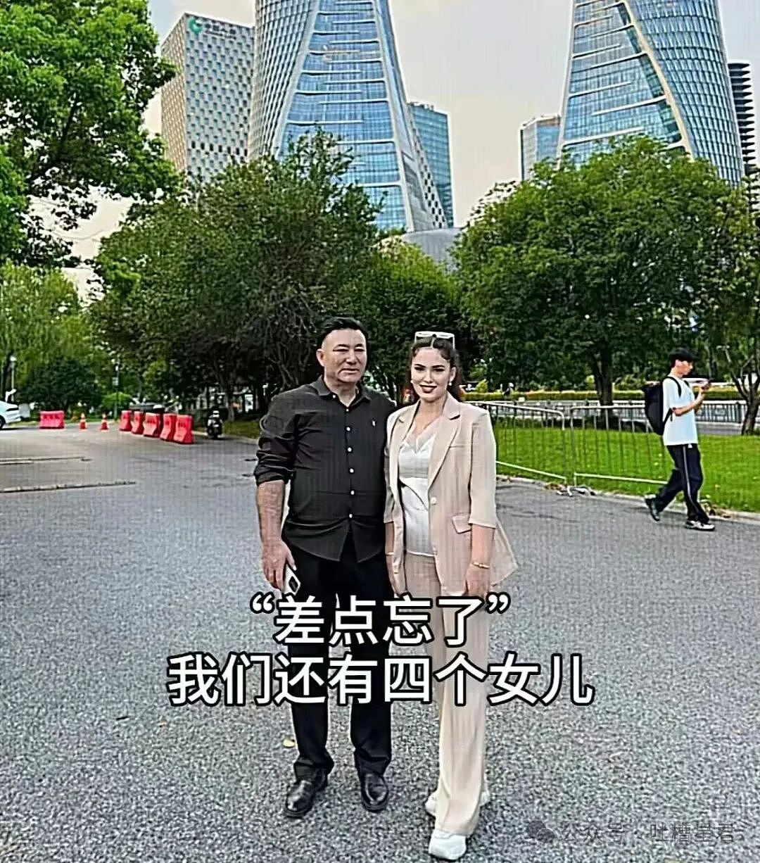 【爆笑】“关于我身上挂着内衣骑行1.5公里这件事…?”哈哈哈人怎么能尴尬成这样!(组图) - 47