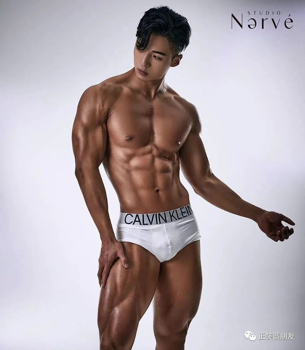 健身男神，五官完美，身材健壮结实的小哥哥（组图） - 7