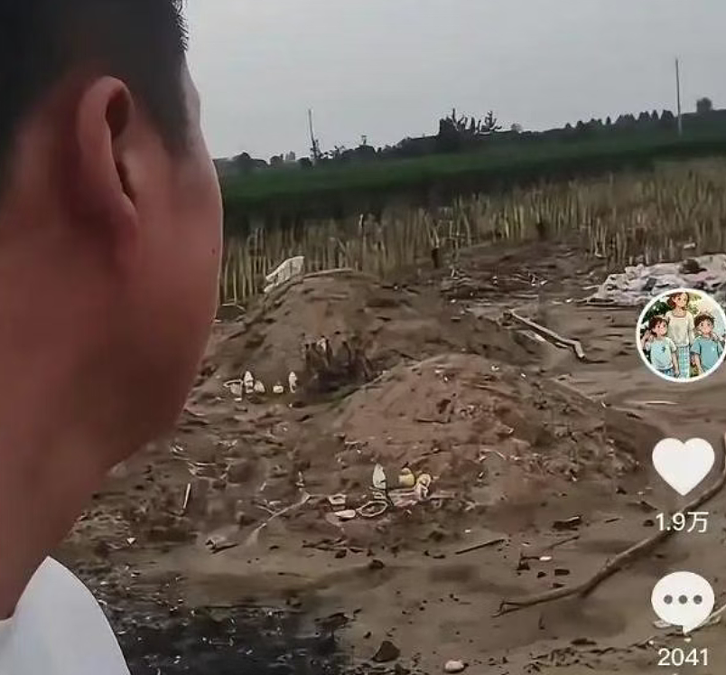 妻儿三人被杀后深情卖惨丈夫转身聊骚三女生,聊天记录曝光:林生斌自愧不如(组图) - 11