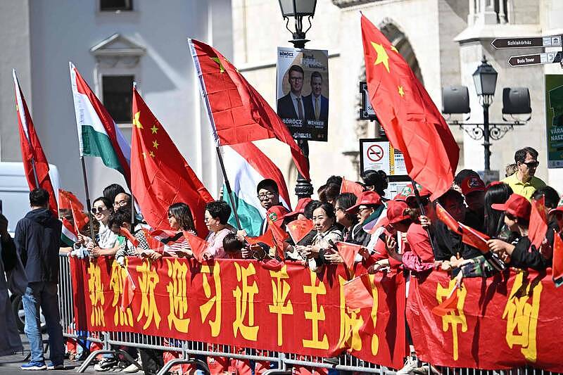 中国进入欧盟大门 ，亲中总理翻船（组图） - 3