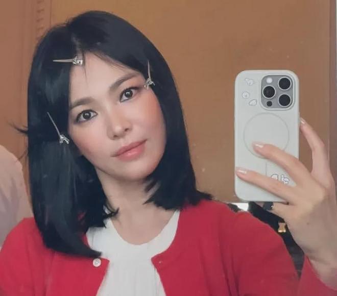 宋慧乔都戴老花镜了？44岁状态越来越差，近照翻车被吐槽像老奶奶（组图） - 11