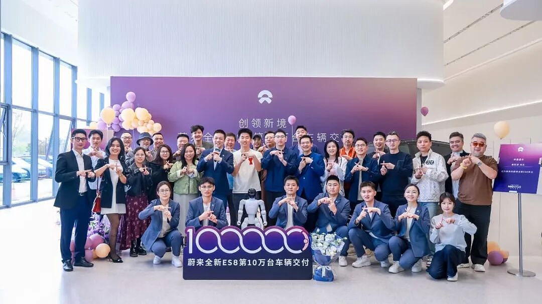 国产豪华车第一次,把BBA逼到后视镜里(组图) - 1