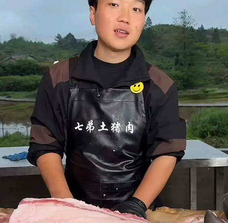 ​“我娶不到老婆！”大陆20岁小伙卖肉养7手足，政府打脸：资产丰厚（组图） - 3