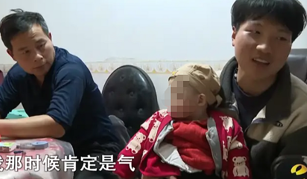 ​“我娶不到老婆！”大陆20岁小伙卖肉养7手足，政府打脸：资产丰厚（组图） - 1