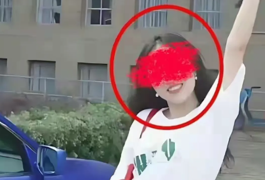 “武大杨X媛”最新晒照炫耀新工作颜值大变样!被网友举报后结局引人舒适(组图) - 5