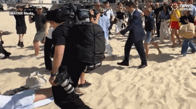 一位澳洲素人，硬是不给王室让道，全球点赞：给她颁奖（组图） - 3
