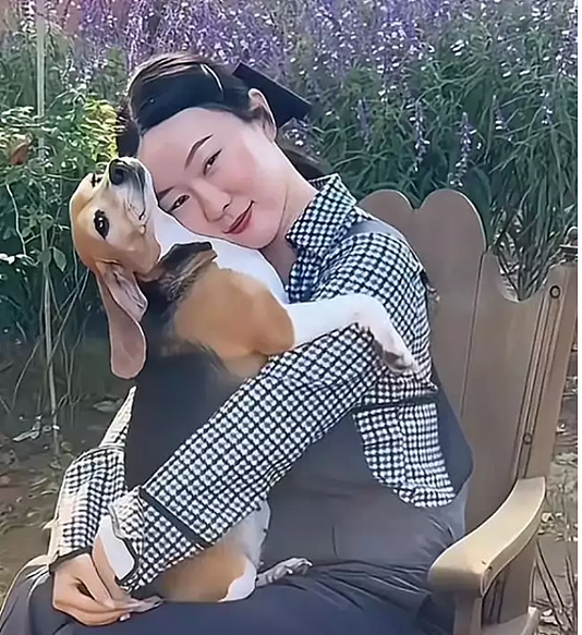 【情感】霍思燕携爱犬泰国夺冠,杜江的眼神藏不住了!相差5岁的姐弟恋太甜了(组图) - 13