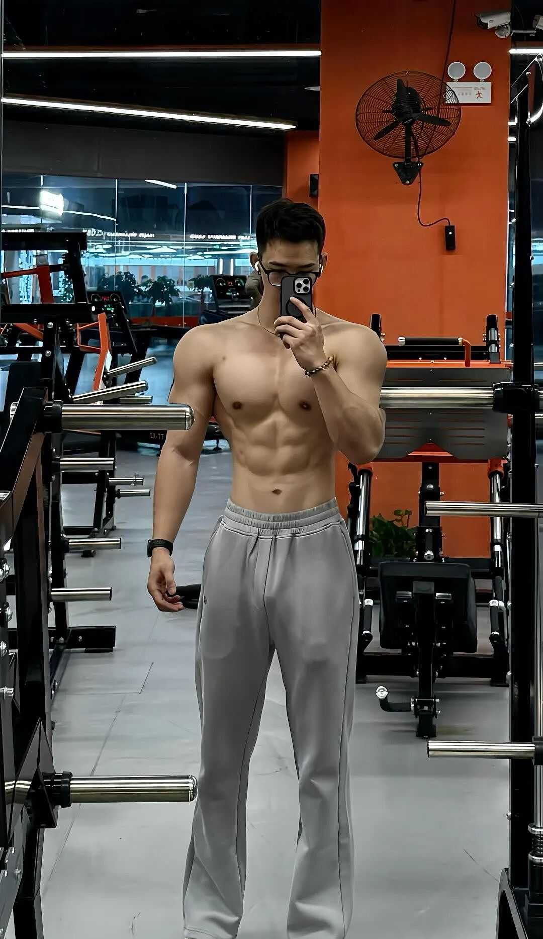 【帅哥】诱人的肌肉帅哥,看着就香(组图) - 4