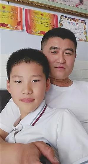 【情感】残疾大叔为亡妻重开面馆，吴克群捐款18万，还有一座城也来相助......（组图） - 8