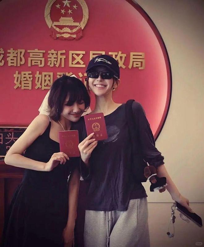 30岁演员魏笑官宣结婚!老公身份曝光,闺蜜赵露思举止让人感动(组图) - 6