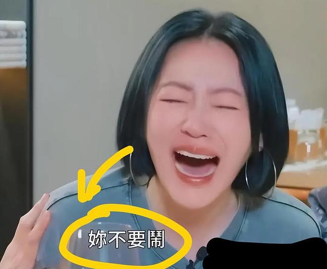 复出主持失败？酒瘾犯了的小S话都说不清楚，别再消费离世的大S了（组图） - 1