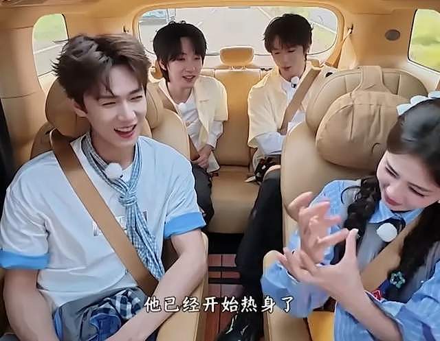白鹿《奔跑吧》发言遭审判！相关评论区沦陷，节目收视率创新低（组图） - 16