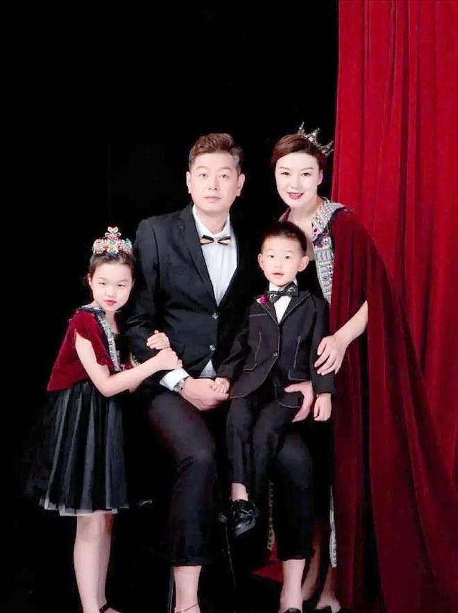 43岁莫科近况曝光！前妻去世后再娶游泳冠军，如今儿女双全很幸福（组图） - 9