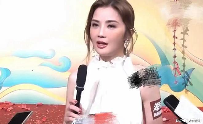 43岁蔡卓妍官宣结婚,婚戒照好幸福,老公比她小10岁是健身教练(组图) - 8