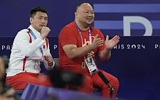 ​中国首位奥运冠军落马！羽协主席张军被查，曾为麟洋金牌战欢呼（组图）