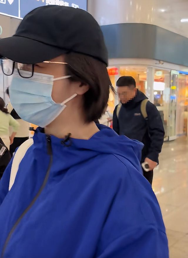 46岁汤唯意外怀上二胎,晒全家福迎接二宝,预产期将至剪短头发(组图) - 3