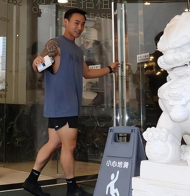 蔡卓妍老公露面回应会努力赚钱养家，微笑默认生孩子计划（组图） - 9