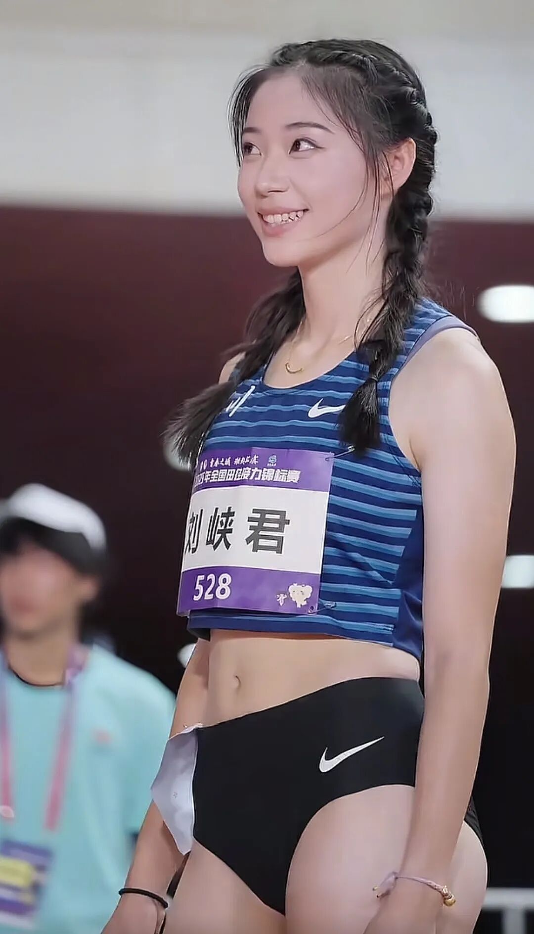 【美女】北大甜妹！天赋太顶！身材颜值实力俱佳！（组图） - 5