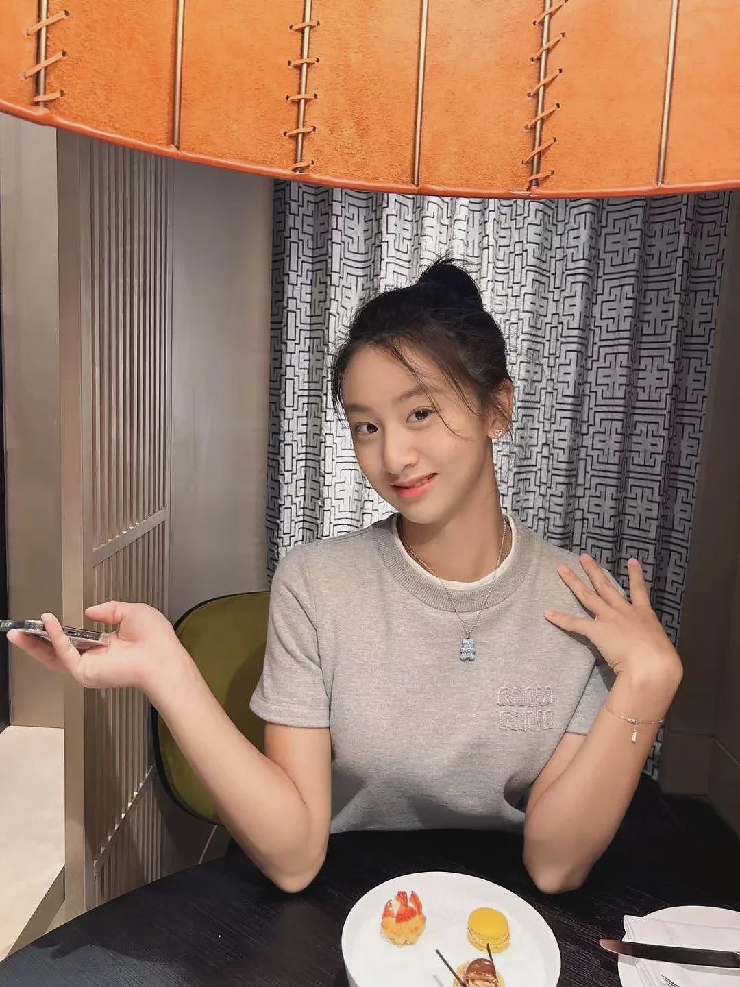 【情感】网友云南偶遇郭涛父子,被19岁石头的帅气善良惊到!全网掀起回忆杀(组图) - 33